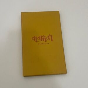 Alamar Cosmetics Yellow Eyeshadow Palette - Vibrant Yellow Shade
